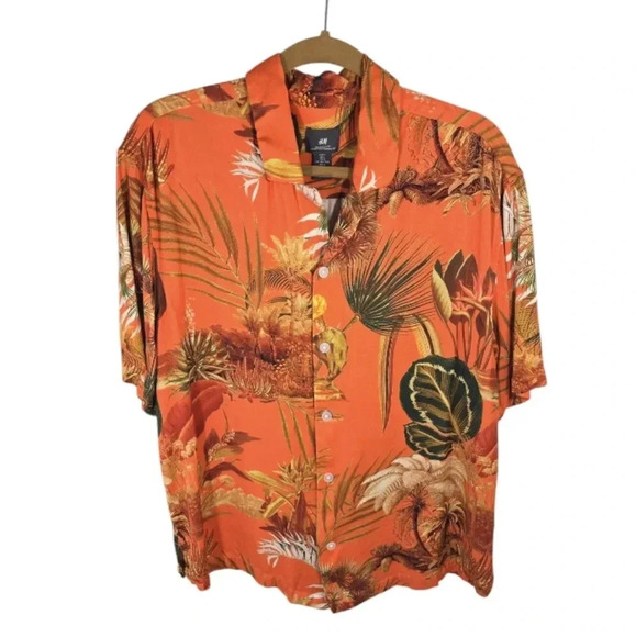 {H&M} Men's Relaxed Fit Resort Shirt - Desert Print - Size Large - Picture 3 of 11
